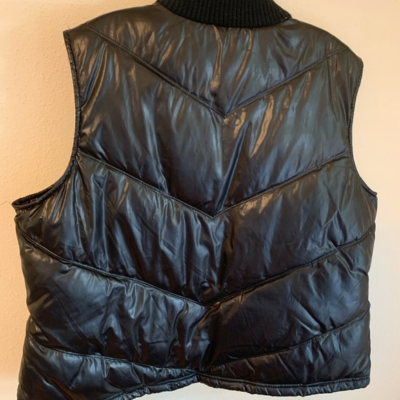 Puffer Vest - Picture 4 of 4